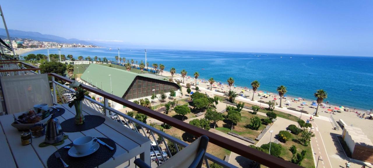 Maremare, Really On The Beach, With Private Parking Appartement *
